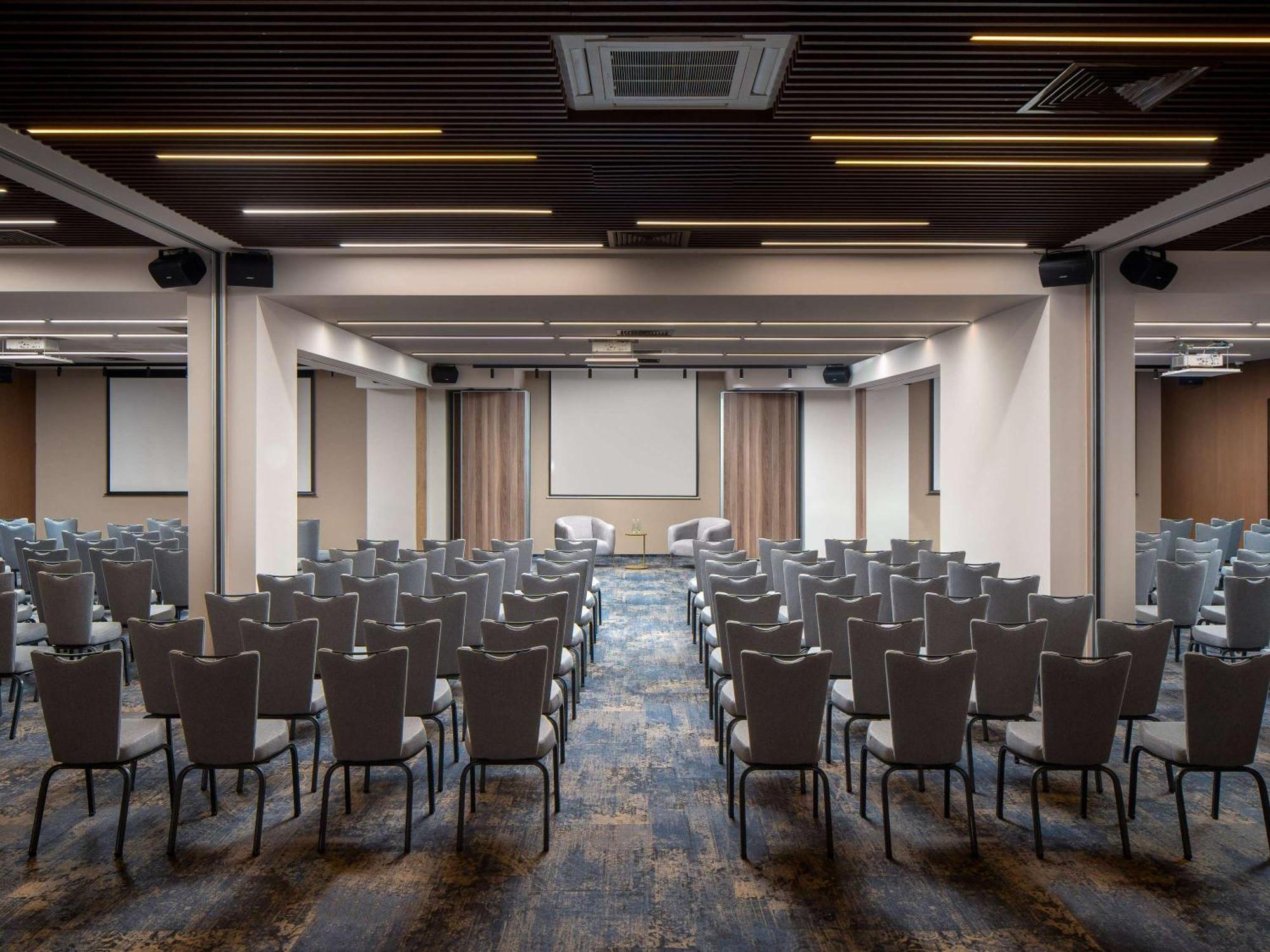 Mercure Conacul Cozieni Bukareszt Zewnętrze zdjęcie